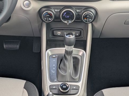 New 2026 Hyundai Venue SEL FWD image 21