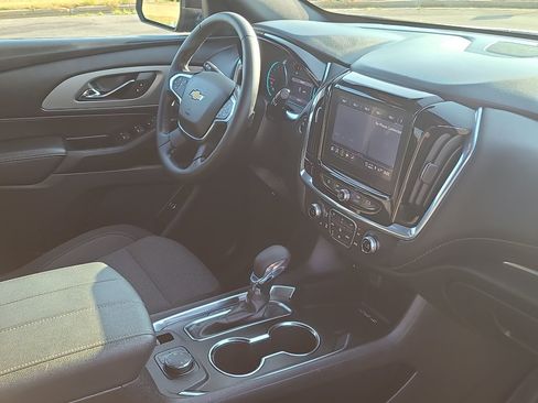 Used 2023 Chevrolet Traverse LT AWD/4WD image 28