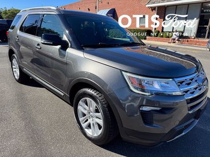 Certified 2018 Ford Explorer XLT w/ Equipment Group 201A