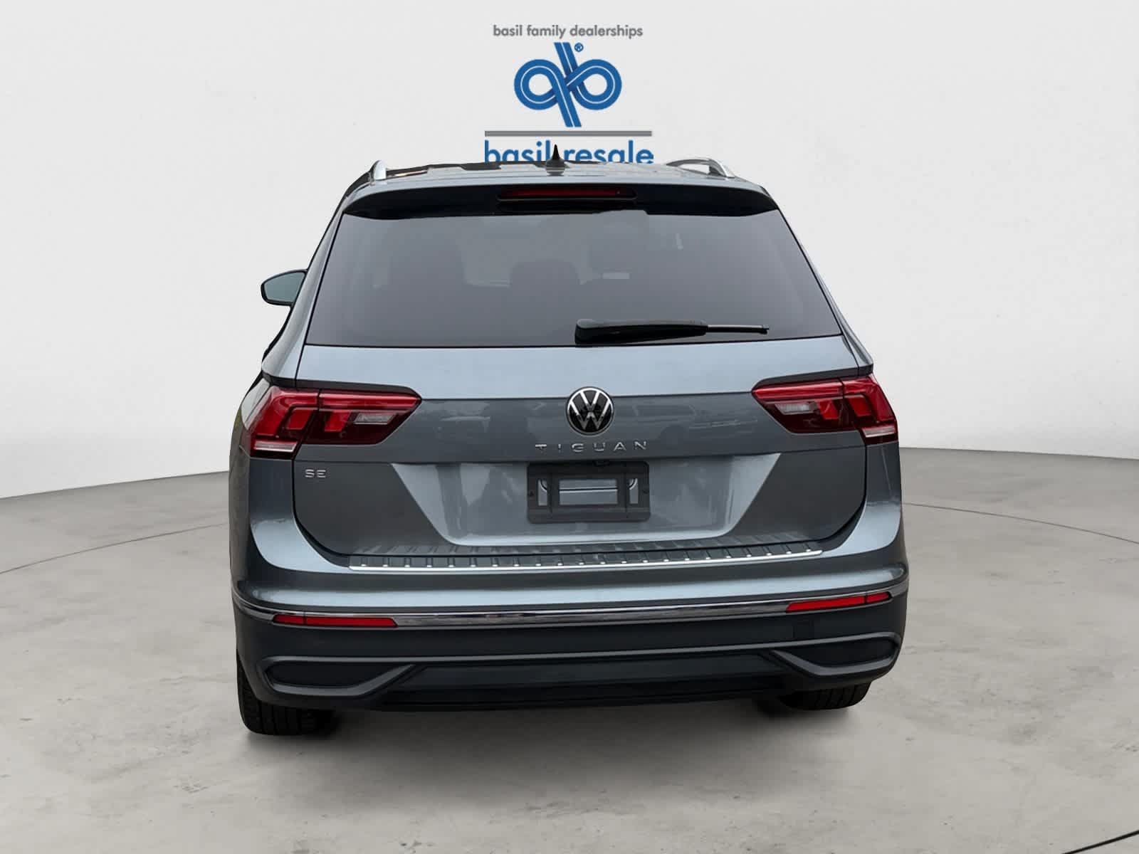 Used 2023 Volkswagen Tiguan SE FWD image 4
