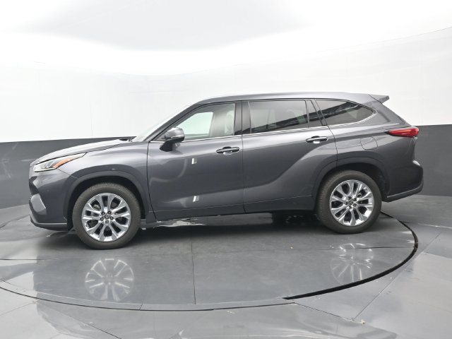 Used 2021 Toyota Highlander Limited FWD image 7