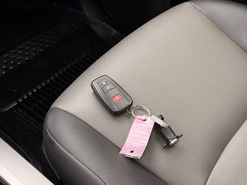 Used 2023 Toyota 4Runner SR5 Premium w/ Moonroof Package AWD/4WD image 43