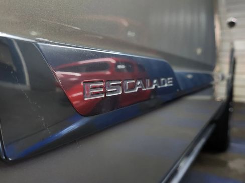 Used 2015 Cadillac Escalade Premium image 51