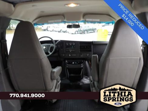 Used 2018 Chevrolet Express 2500 Extended image 16