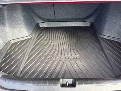 Certified 2022 Honda Accord Touring image 47