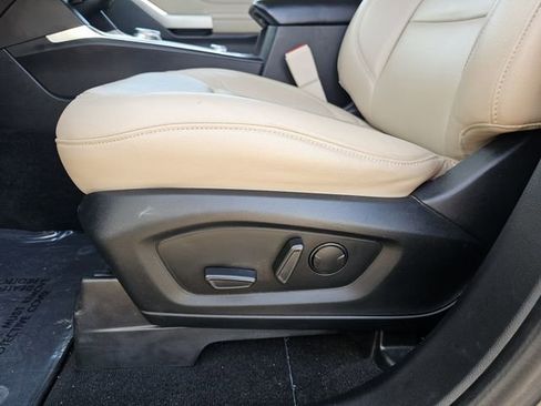 Certified 2020 Ford Explorer XLT w/ Equipment Group 202A image 13