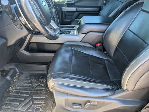 Used 2017 Ford F150 Raptor w/ Equipment Group 802A Luxury AWD/4WD image 6