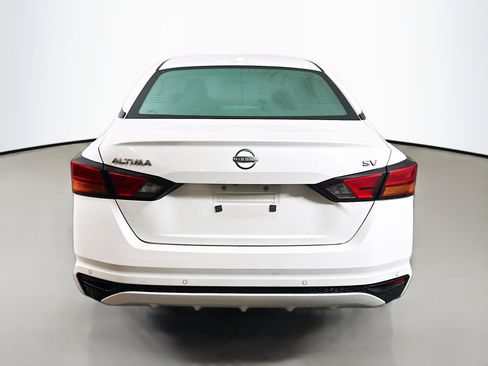 Used 2023 Nissan Altima 2.5 SV image 6