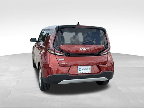 Used 2024 Kia Soul LX w/ Option Group 015 FWD image 7