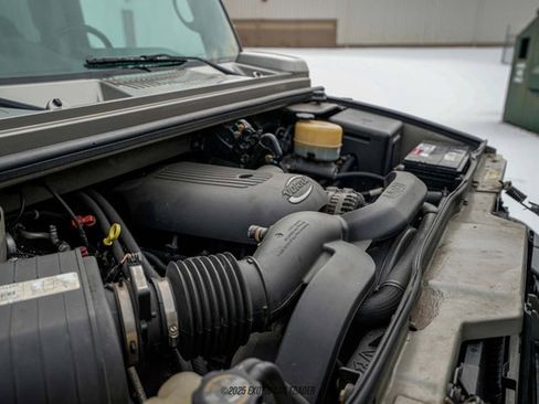 Used 2003 HUMMER H2 w/ Preferred Equipment Group AWD/4WD image 20