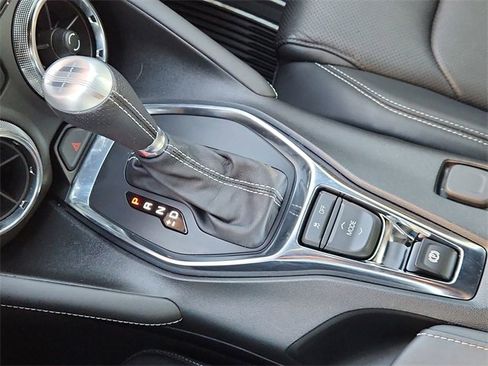 Used 2019 Chevrolet Camaro SS image 16