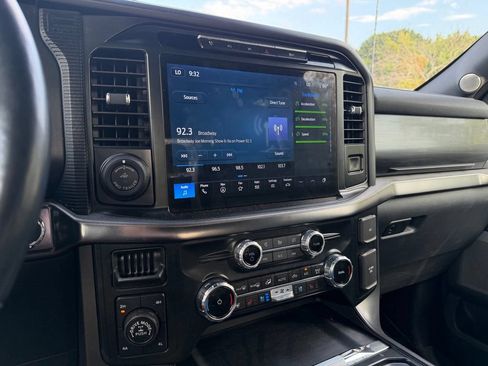 Used 2024 Ford F150 Lariat w/ Equipment Group 502A High AWD/4WD image 18