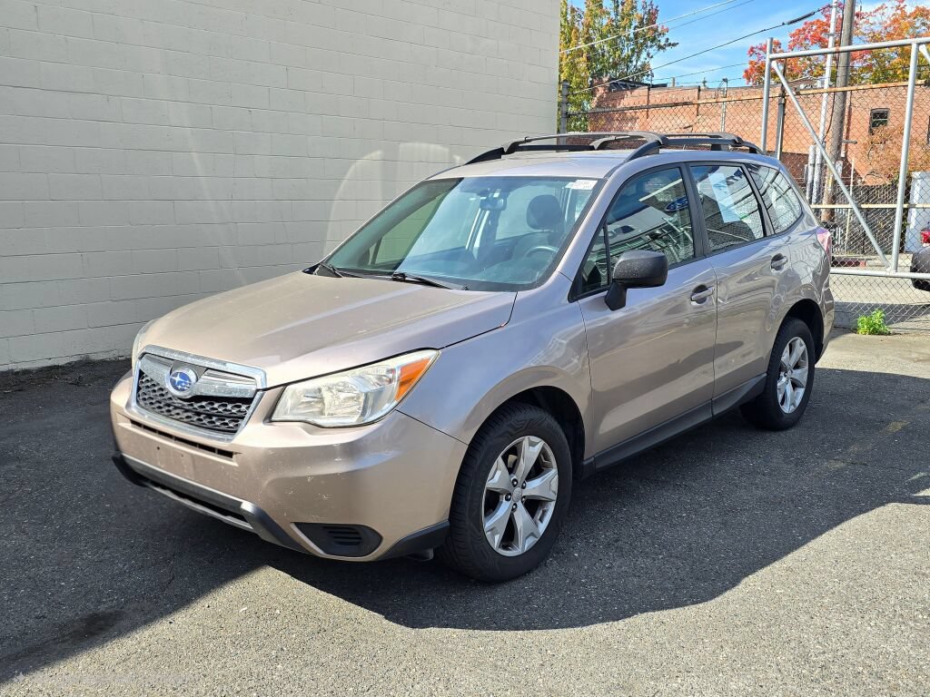Used 2015 Subaru Forester 2.5i w/ Alloy Wheel Package AWD/4WD image 3