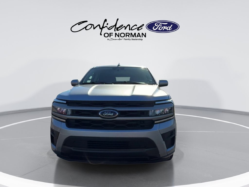 Used 2024 Ford Expedition Max XLT AWD/4WD image 5