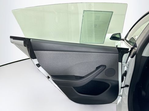 Used 2025 Tesla Model 3 RWD image 26