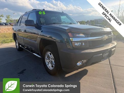 Used 2005 Chevrolet Avalanche Z71 w/ Sun And Sound Package AWD/4WD image 1