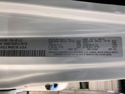 New 2026 Jeep Gladiator Mojave image 25