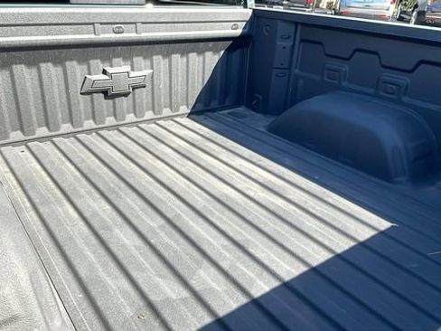 Used 2025 Chevrolet Silverado 1500 LT Trail Boss w/ LT Trail Boss Premium Package AWD/4WD image 34