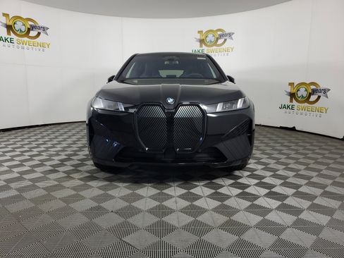 New 2026 BMW iX xDrive60 image 2