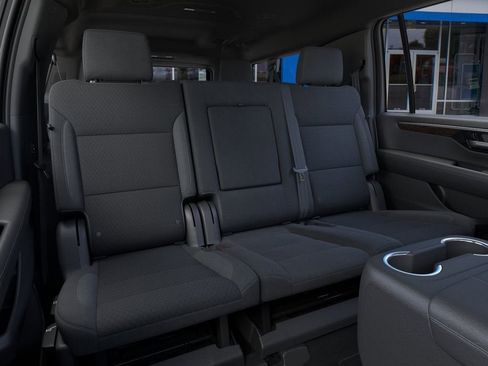New 2026 Chevrolet Suburban LS RWD image 17