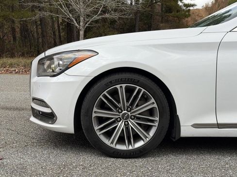 Used 2018 Genesis G80 3.8 w/ Option Group 02 image 11