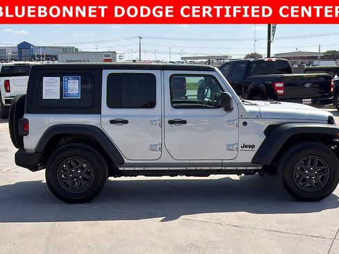 Used 2024 Jeep Wrangler Sport S image 6