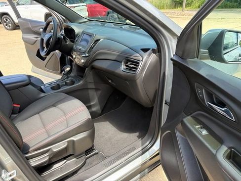 Used 2024 Chevrolet Equinox RS FWD image 27