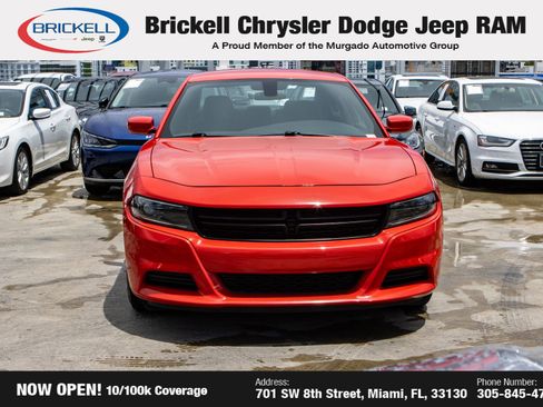 Used 2022 Dodge Charger SXT image 2