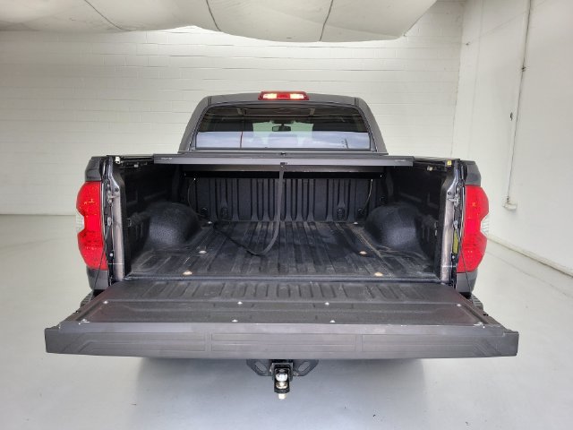 Used 2017 Toyota Tundra Platinum AWD/4WD image 9