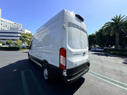 Used 2023 Ford Transit 350 148 High Roof AWD image 3