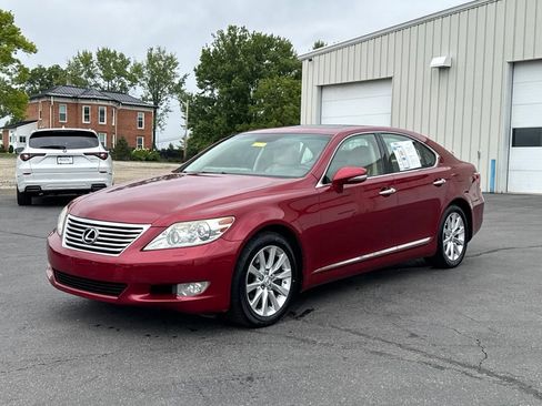 Used 2011 Lexus LS 460 AWD w/ Luxury Value Edition image 3