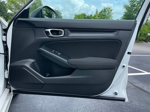 Used 2023 Honda Civic Sport image 28
