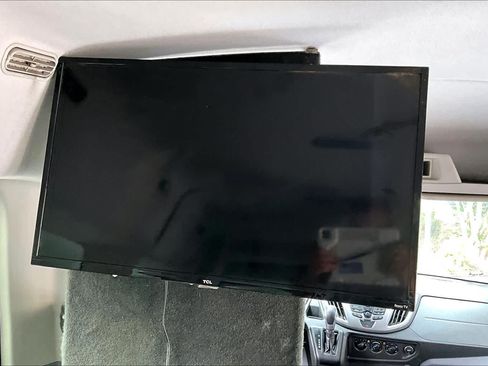 Used 2017 Ford Transit 150 XLT RWD image 38
