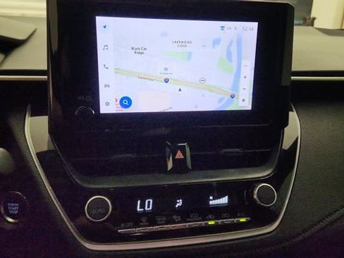 Used 2024 Toyota Corolla SE FWD image 15