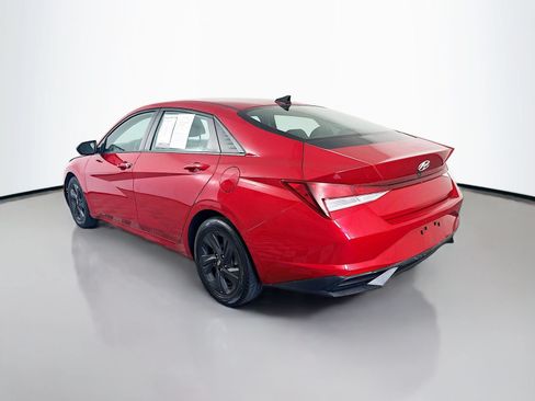 Used 2022 Hyundai Elantra SEL FWD image 5