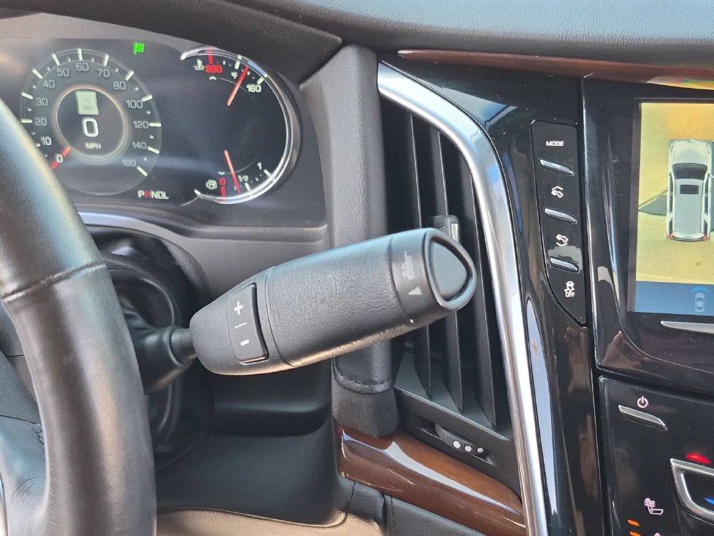 Used 2019 Cadillac Escalade ESV Premium Luxury AWD/4WD image 15