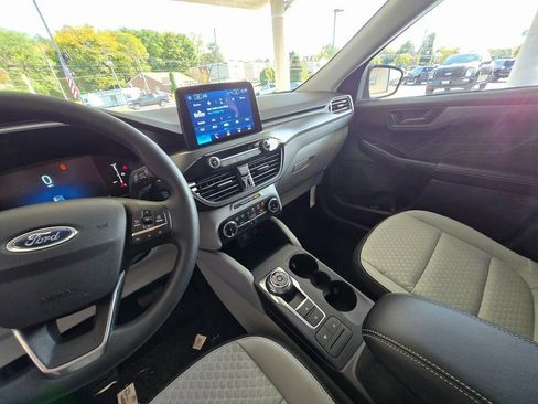 New 2025 Ford Escape Active image 17
