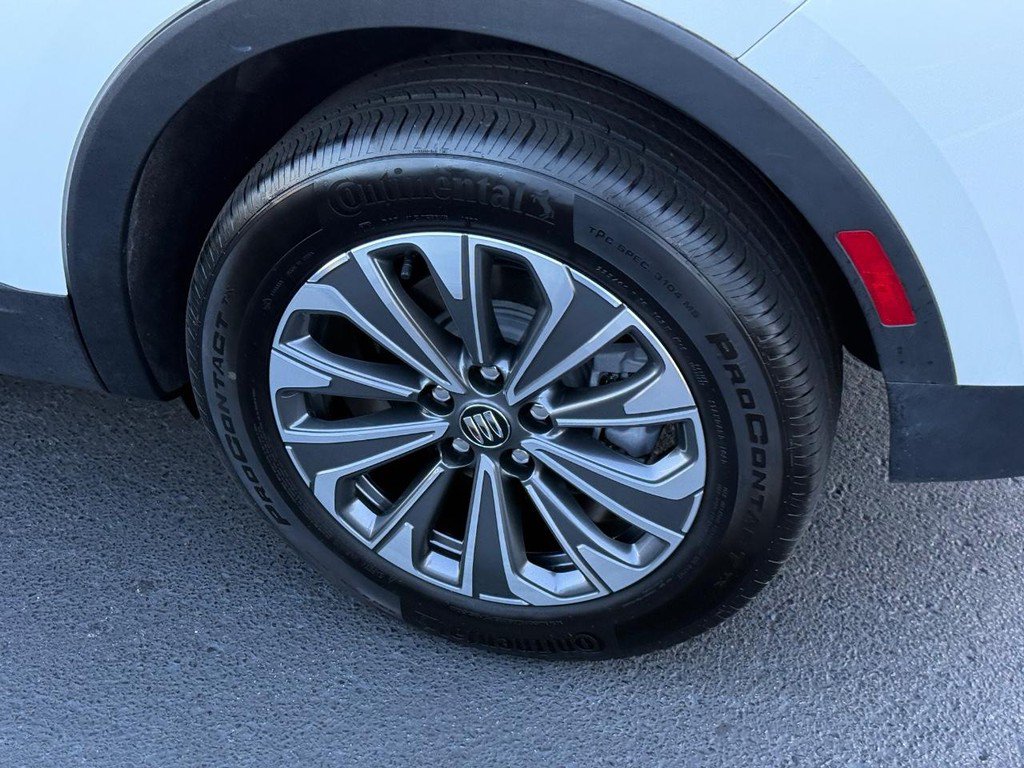 Used 2024 Buick Envision Preferred AWD/4WD image 7