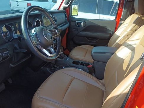 Used 2021 Jeep Wrangler Unlimited Sahara w/ LED Lighting Group AWD/4WD image 8