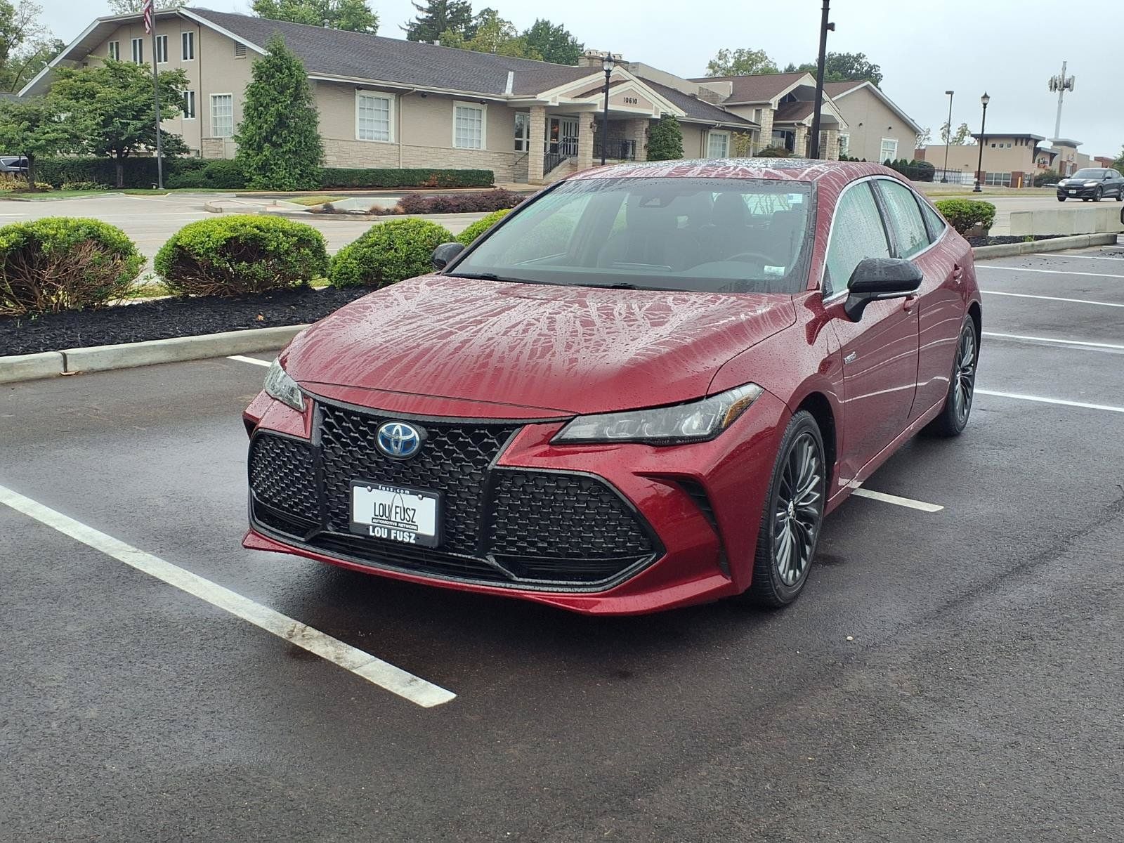 Certified 2020 Toyota Avalon XSE w/ All Weather Liner Package FWD image 31