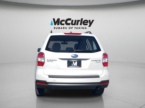 Used 2015 Subaru Forester 2.5i w/ Alloy Wheel Package AWD/4WD image 4