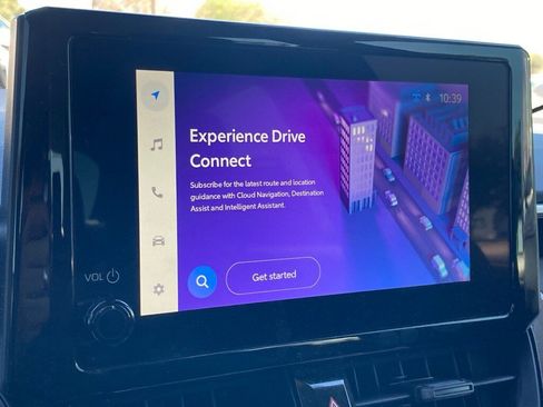 Used 2025 Toyota Corolla LE image 16