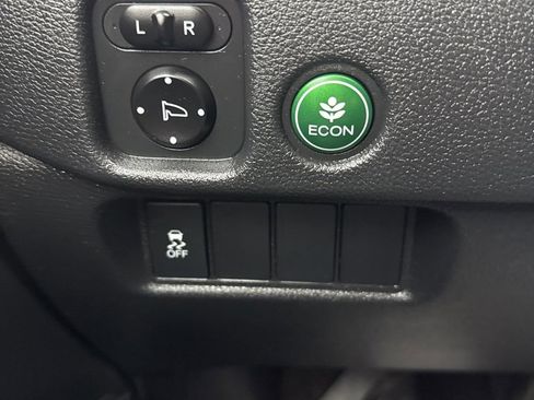 Used 2017 Honda Pilot EX-L image 18