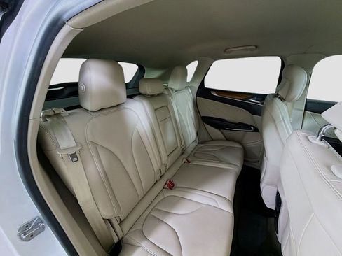 Used 2019 Lincoln MKC Select w/ Select Plus Package image 29