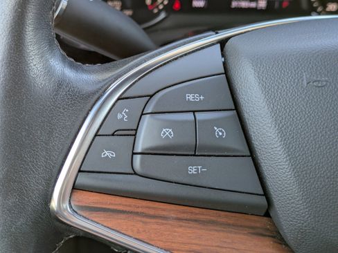 Certified 2022 Cadillac XT5 Premium Luxury image 22