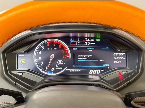 Used 2019 Lamborghini Huracan LP 580-2 RWD image 17