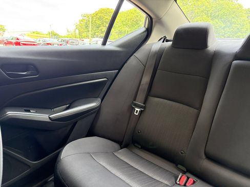 Used 2025 Nissan Altima 2.5 SV FWD image 39
