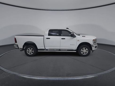 New 2026 RAM 2500 Big Horn AWD/4WD image 17