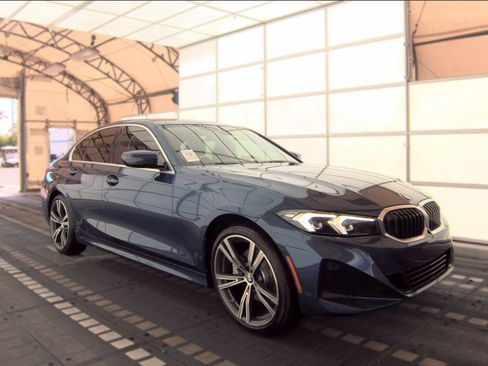 Used 2024 BMW 330i Sedan w/ Convenience Package RWD image 4