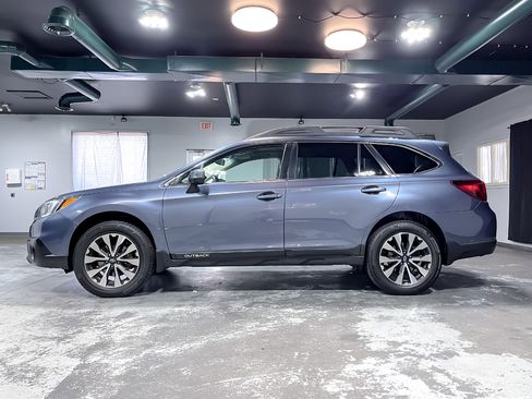 Used 2017 Subaru Outback 2.5i Limited image 5